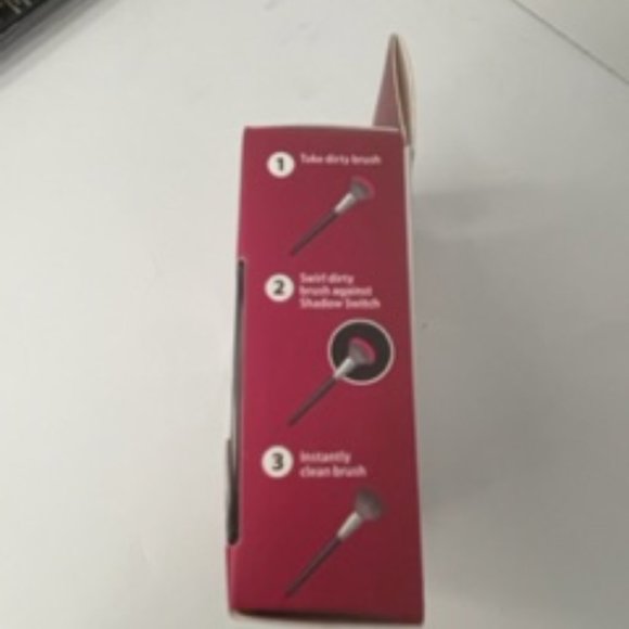 Be Passionate About Eyeshadow Palette with 4 Eye Brushes and Brush Cleaner - Picture 13 of 13